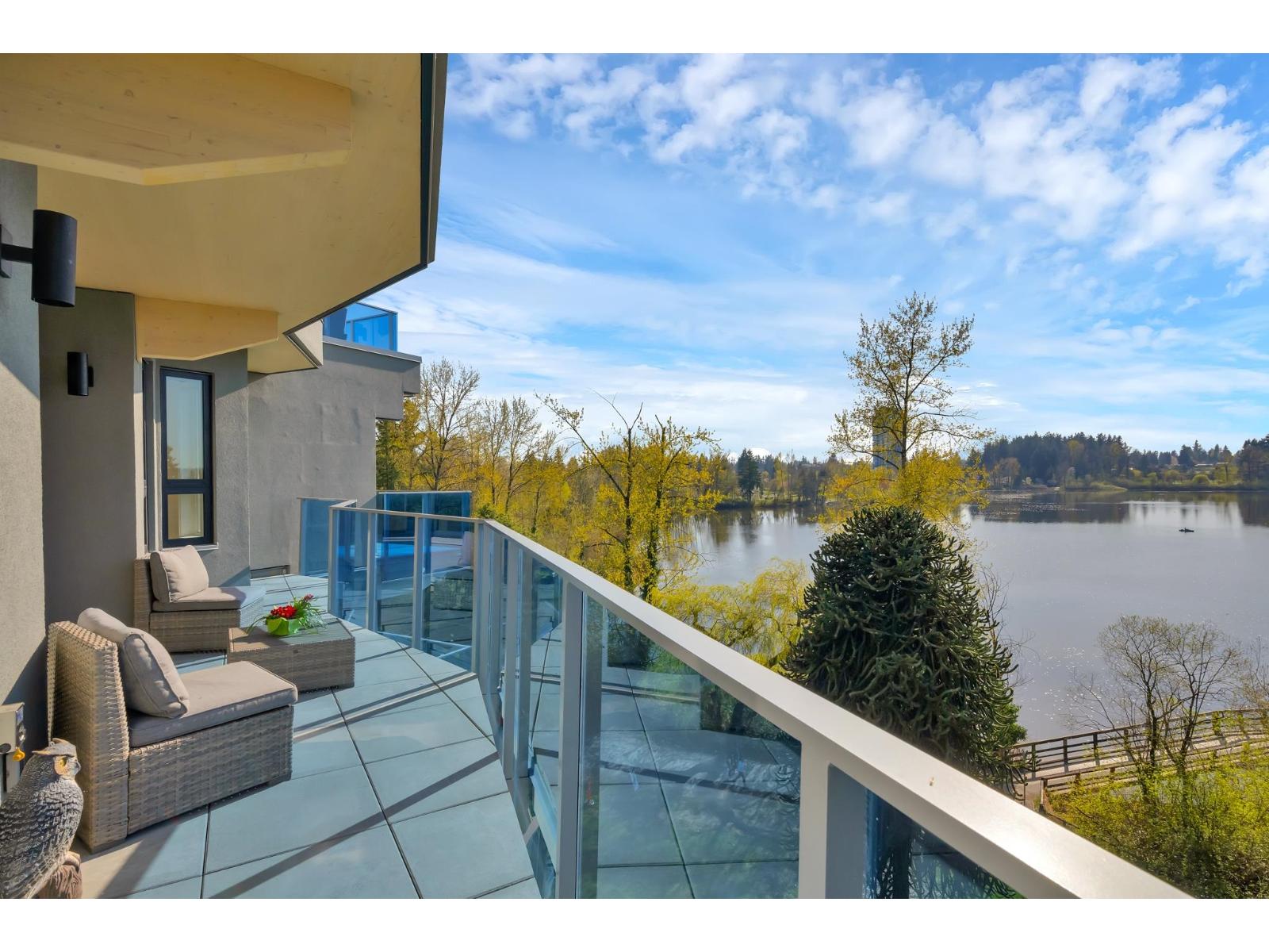 505 33160 Plaxton Crescent, Abbotsford, British Columbia  V2S 0N6 - Photo 2 - R3110182