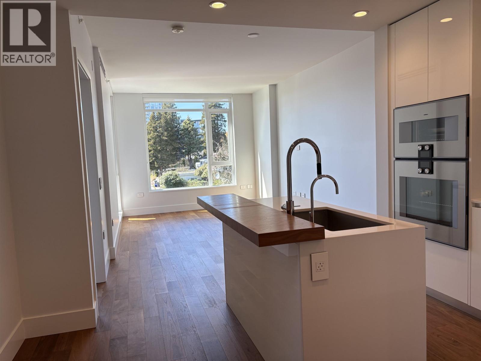 405 389 W 59th Avenue, Vancouver, British Columbia  V5X 0J4 - Photo 2 - R3087870