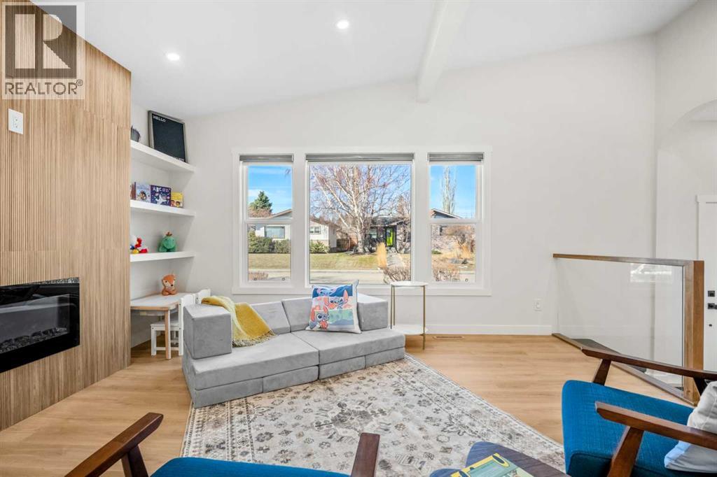 10224 8 Street Sw, Calgary, Alberta  T2W 0H1 - Photo 4 - A2301082