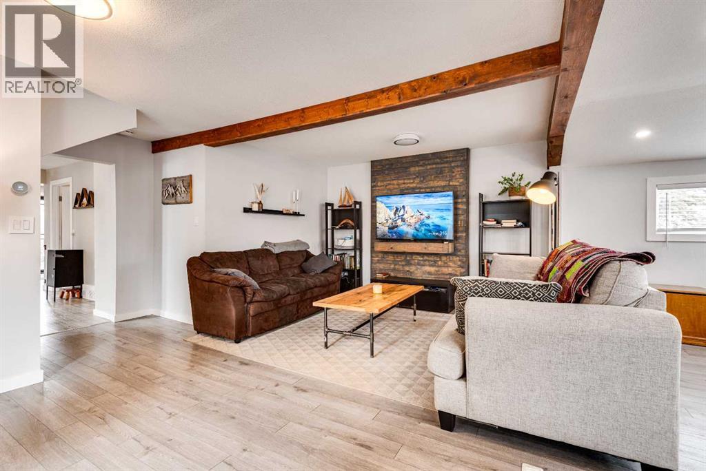 813 8 Avenue Ne, Three Hills, Alberta  T0M 2A0 - Photo 8 - A2301317