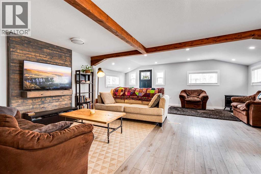 813 8 Avenue Ne, Three Hills, Alberta  T0M 2A0 - Photo 9 - A2301317