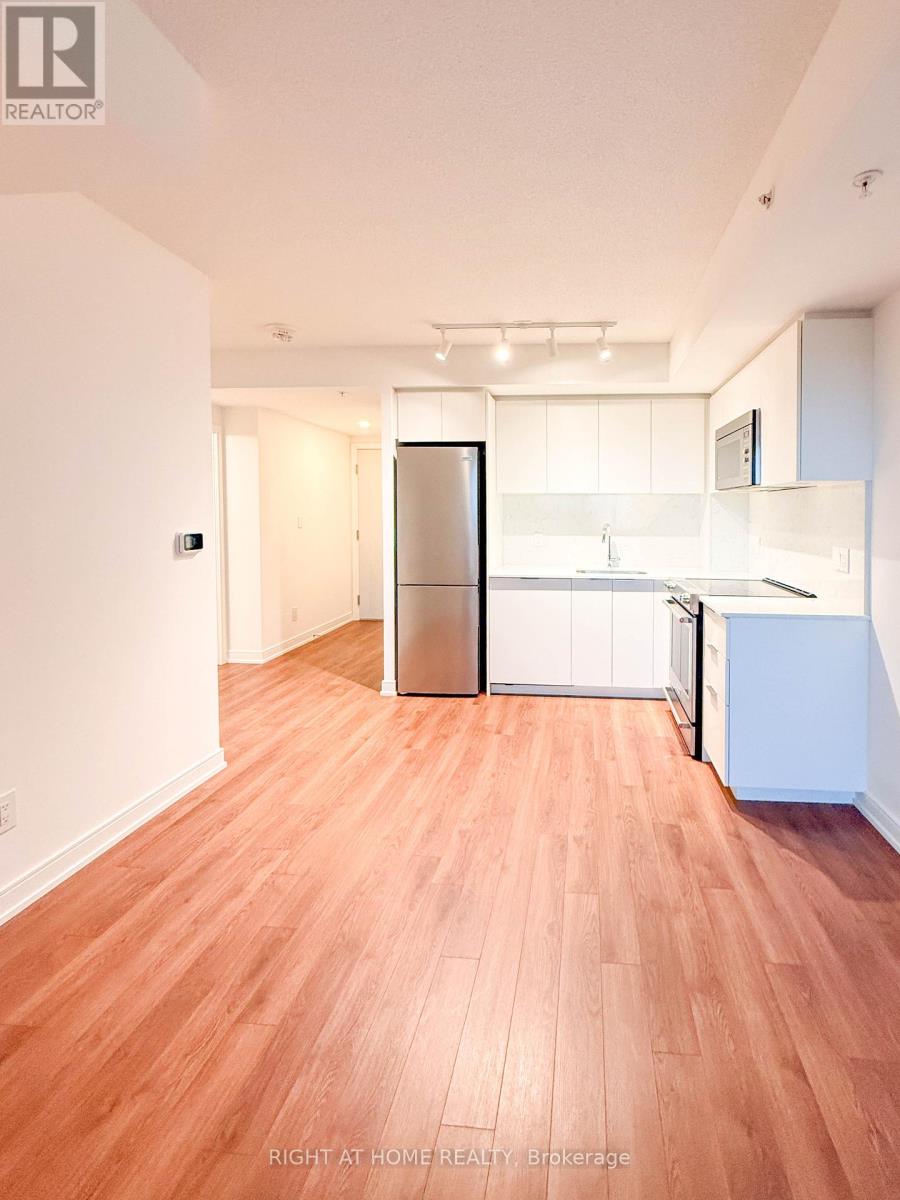 1003 - 30 Samuel Wood Way, Toronto, Ontario  M9B 0C9 - Photo 8 - W12925082