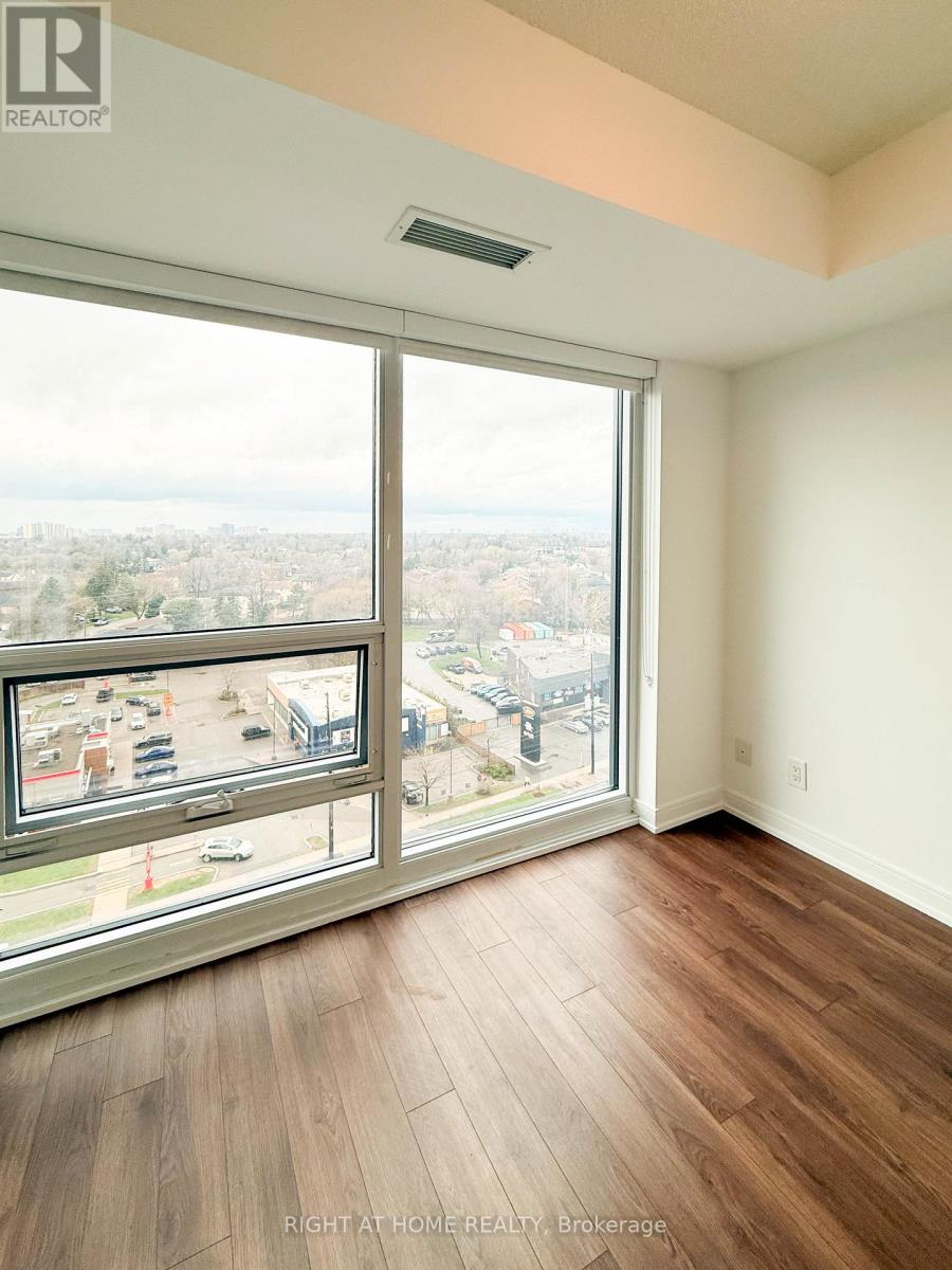 1003 - 30 Samuel Wood Way, Toronto, Ontario  M9B 0C9 - Photo 2 - W12925082