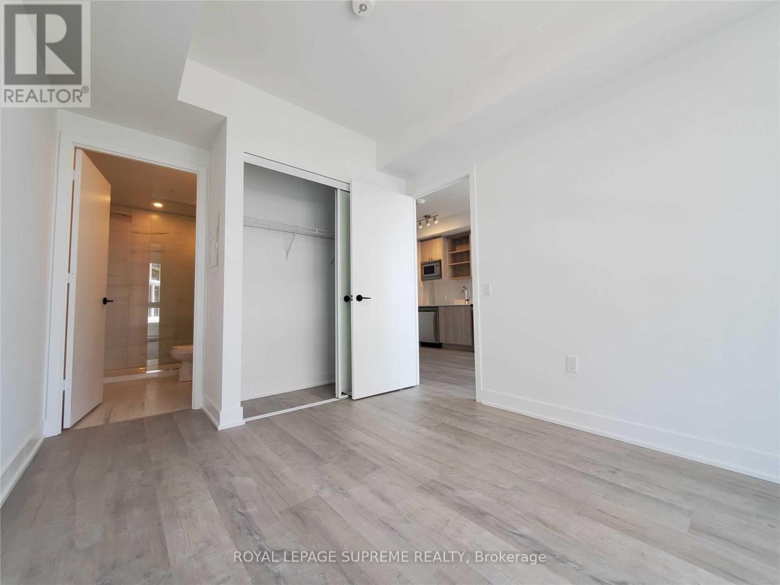 417 - 60 George Butchart Drive, Toronto, Ontario  M3K 0E1 - Photo 10 - W12986618