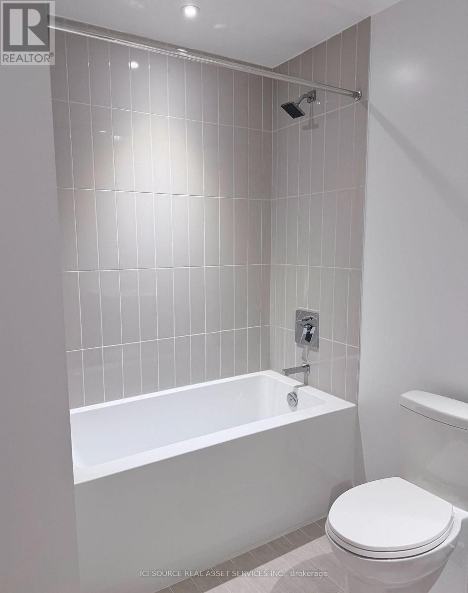 5501 - 3900 Confederation Parkway, Mississauga, Ontario  L5B 0M3 - Photo 5 - W12994400