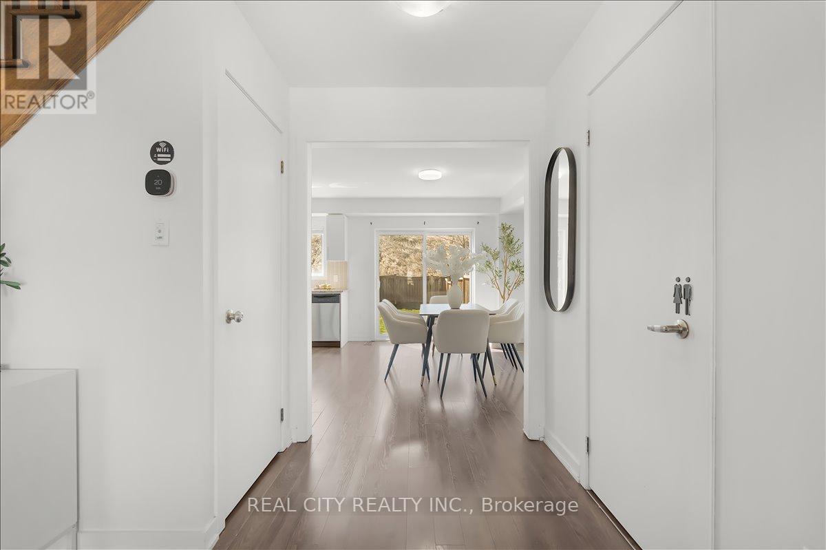 26 Crafter Crescent, Hamilton, Ontario  L8J 2V5 - Photo 8 - X12980194