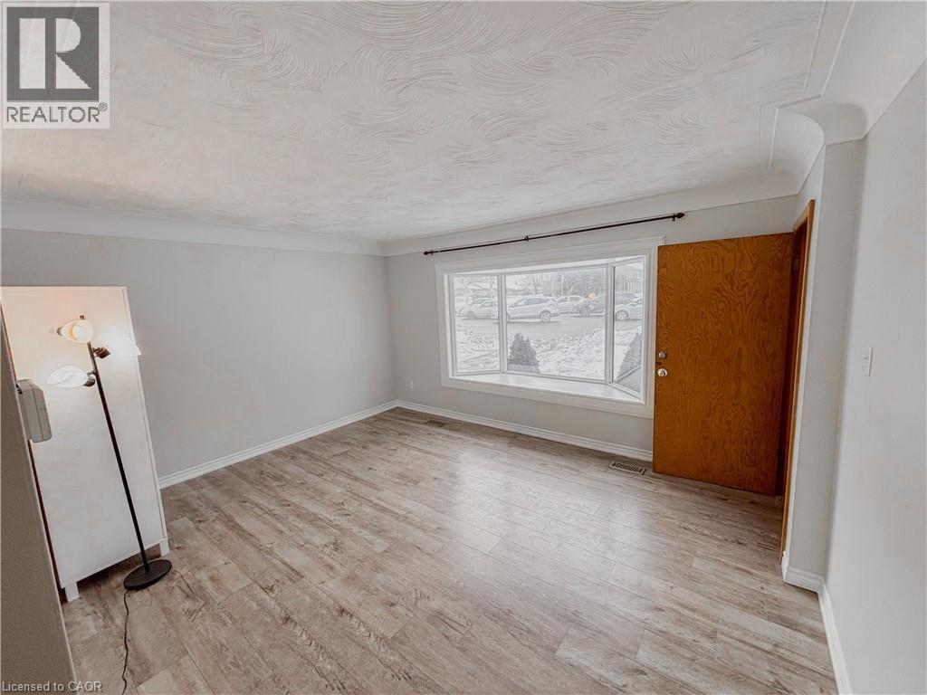 122 Weber Street S, Waterloo, Ontario  N2J 2A7 - Photo 15 - 40819830