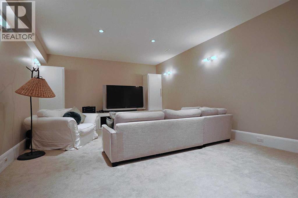 1707 Broadview Road Nw, Calgary, Alberta  T2N 3H4 - Photo 36 - A2295726