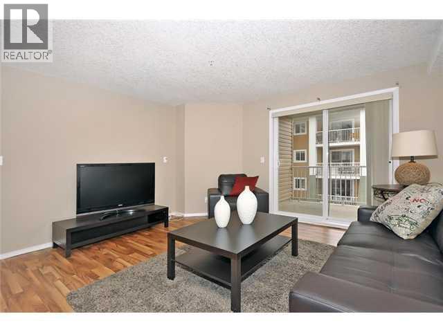 2310, 10 Prestwick Bay Se, Calgary, Alberta  T2Z 0B5 - Photo 3 - A2300764