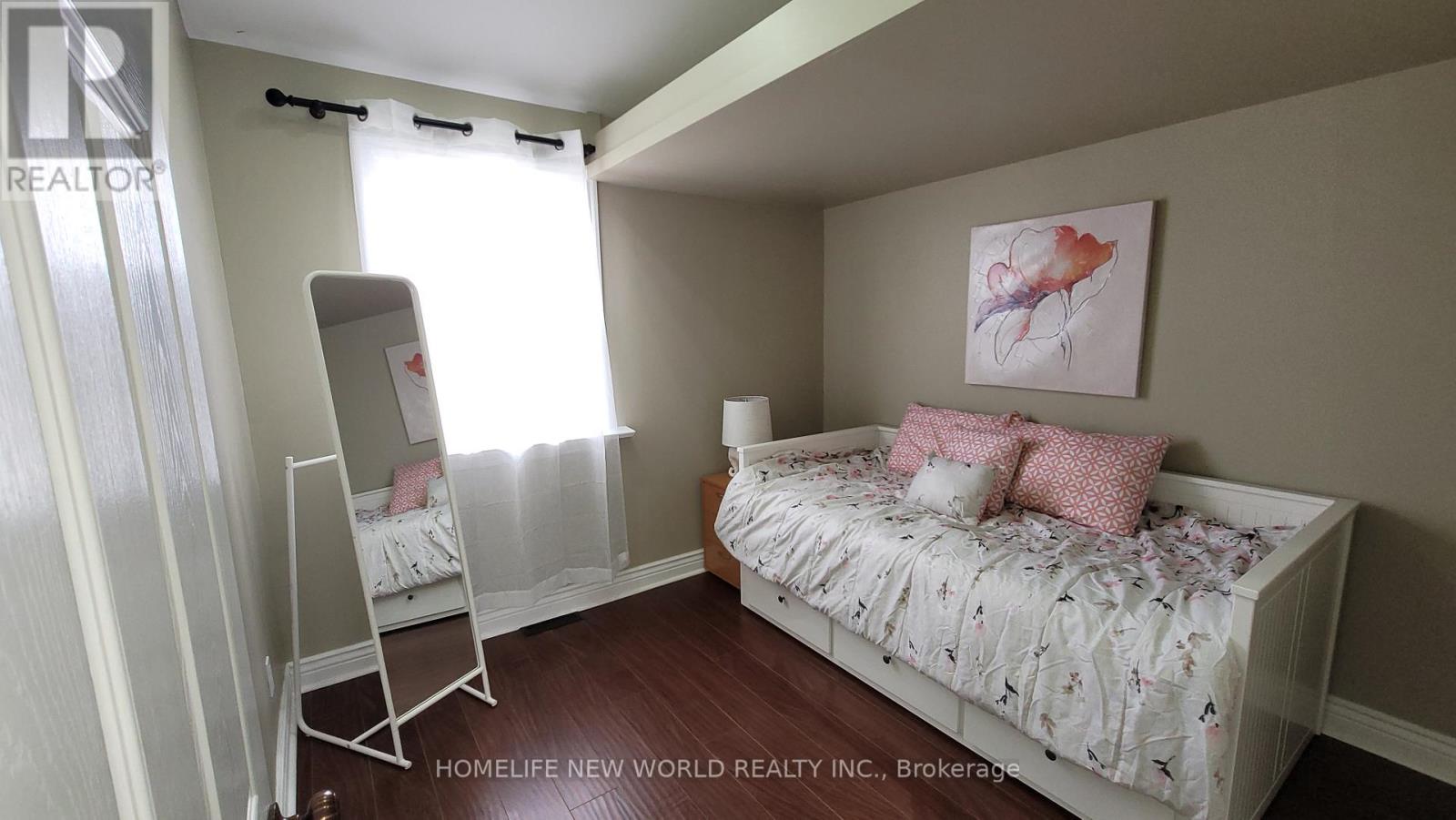 67 Bingham Street, Bradford West Gwillimbury, Ontario  L3Z 1X3 - Photo 7 - N13017694