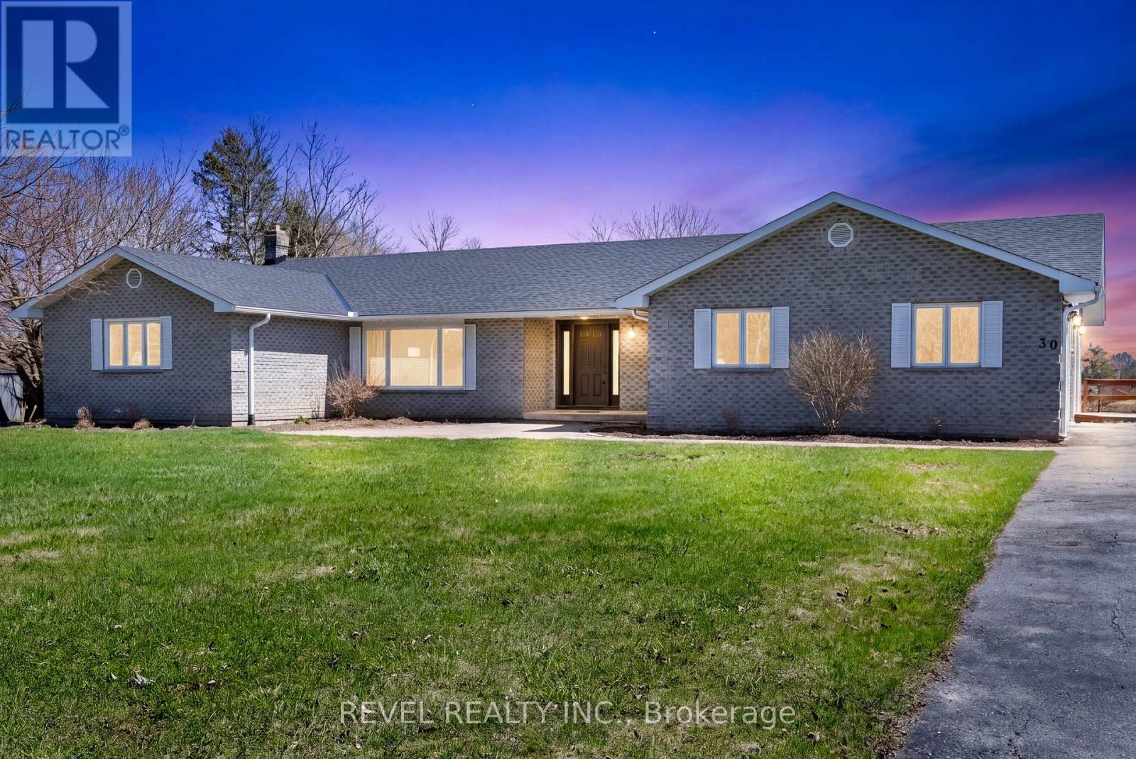 30 CASTLE HARBOUR DRIVE, Scugog, Ontario