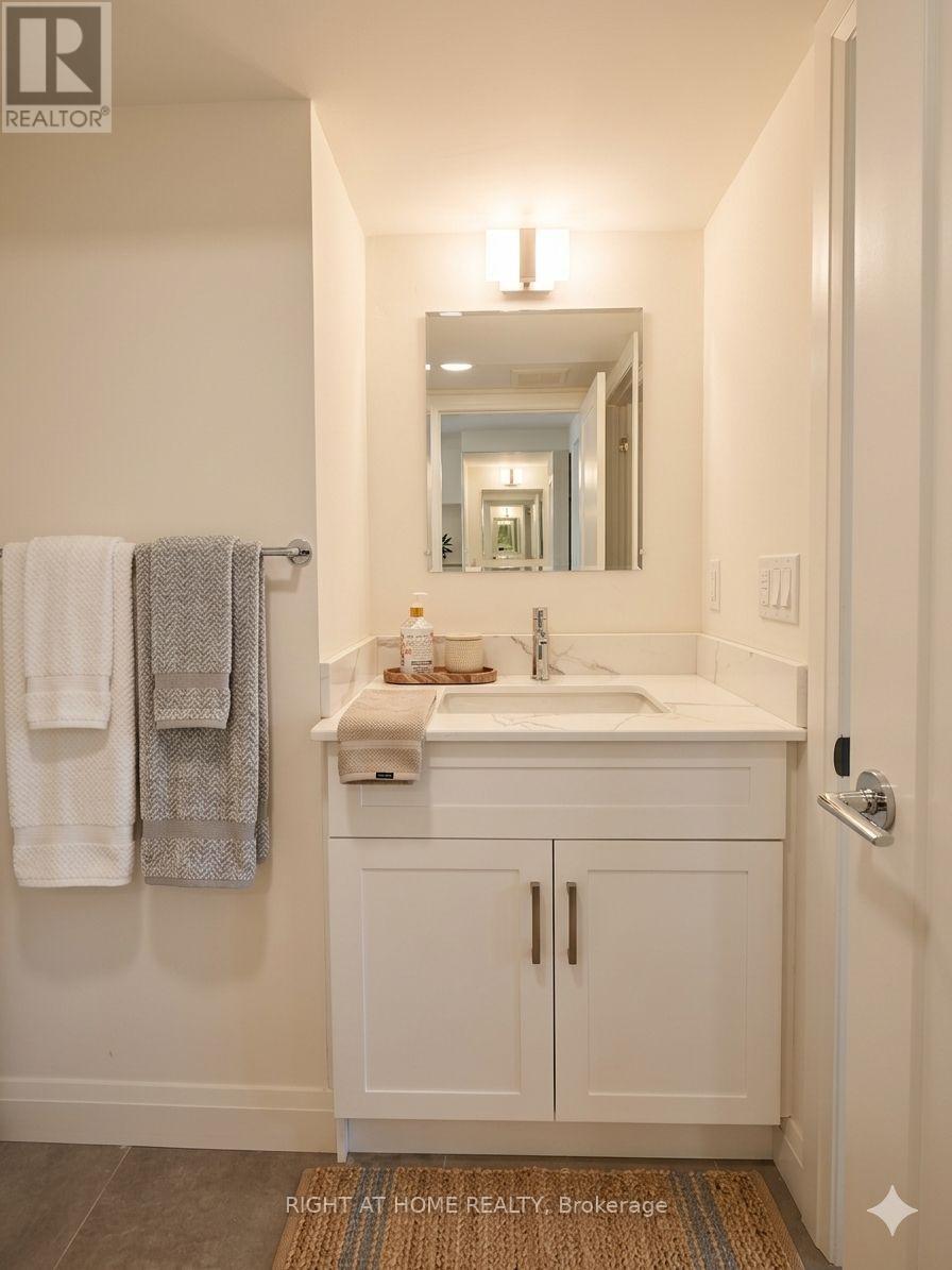 1b - 15 Arrowsmith Avenue, Toronto, Ontario  M6M 2W8 - Photo 15 - W13017698