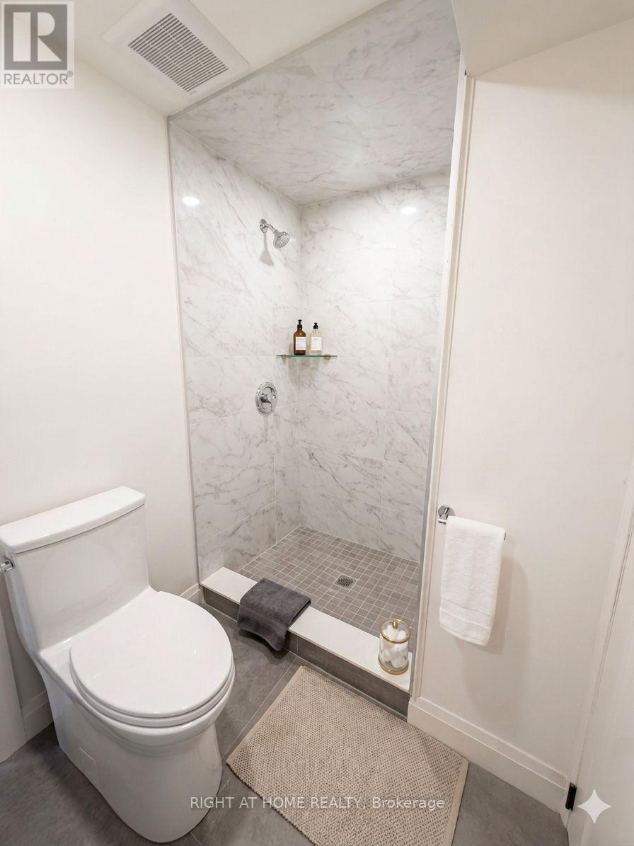 1b - 15 Arrowsmith Avenue, Toronto, Ontario  M6M 2W8 - Photo 16 - W13017698