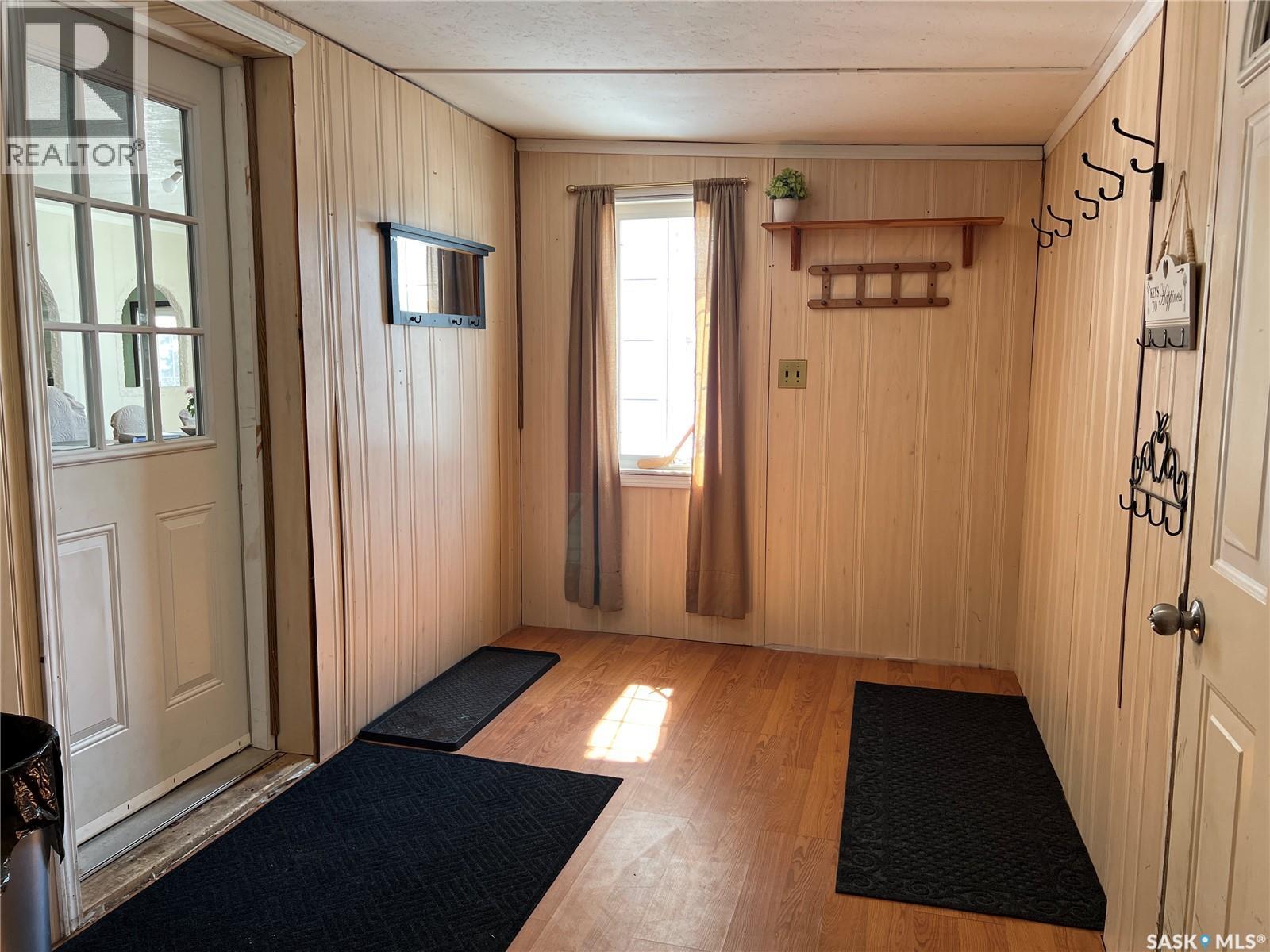 720 Maple Drive, Esterhazy, Saskatchewan  S0A 0X0 - Photo 18 - SK033359