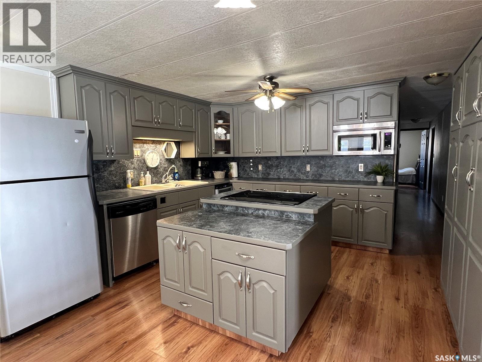 720 Maple Drive, Esterhazy, Saskatchewan  S0A 0X0 - Photo 26 - SK033359