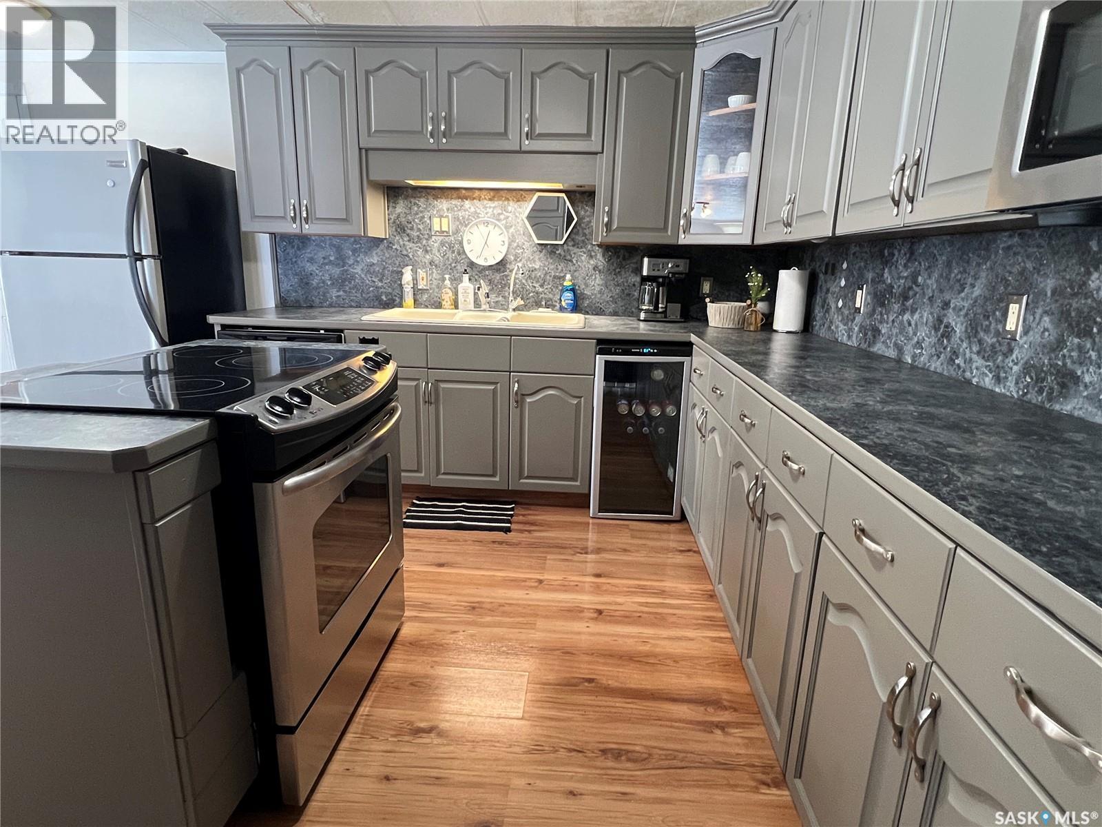 720 Maple Drive, Esterhazy, Saskatchewan  S0A 0X0 - Photo 28 - SK033359