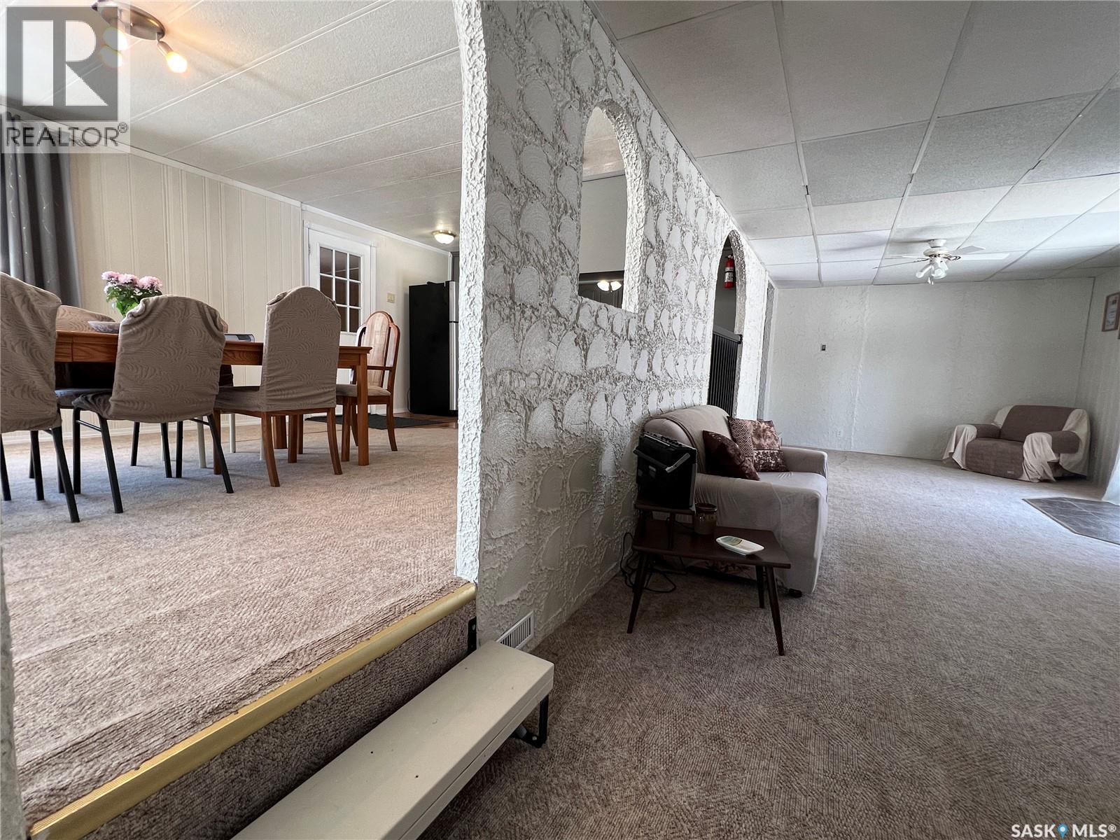 720 Maple Drive, Esterhazy, Saskatchewan  S0A 0X0 - Photo 37 - SK033359