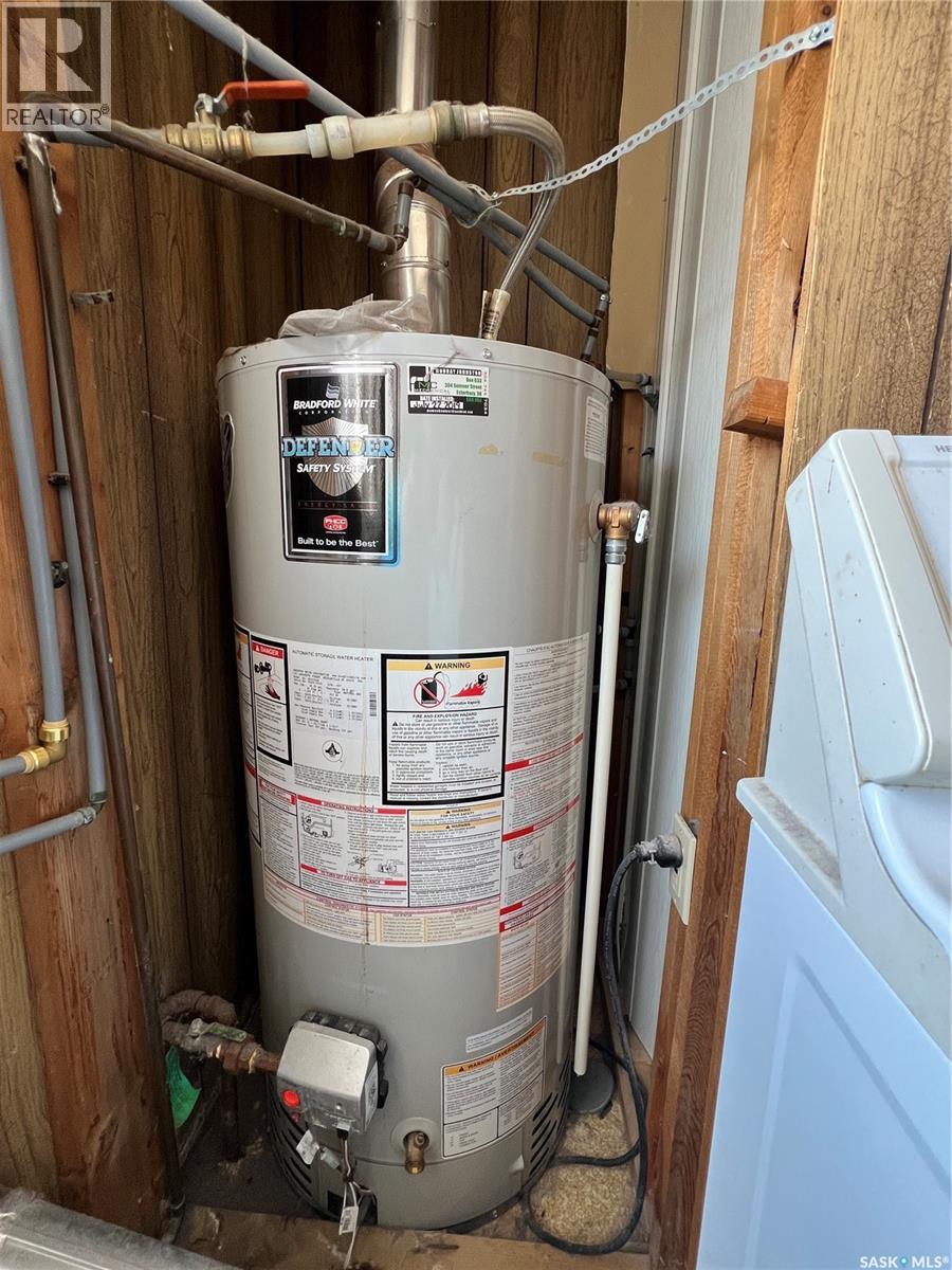 720 Maple Drive, Esterhazy, Saskatchewan  S0A 0X0 - Photo 40 - SK033359