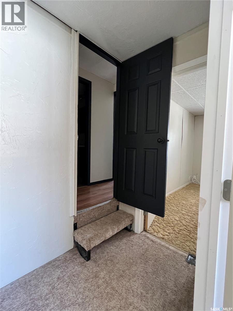 720 Maple Drive, Esterhazy, Saskatchewan  S0A 0X0 - Photo 49 - SK033359