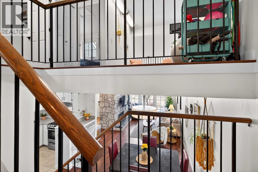 26, 28 Berwick Crescent Nw, Calgary, Alberta  T3K 1Y7 - Photo 19 - A2302102