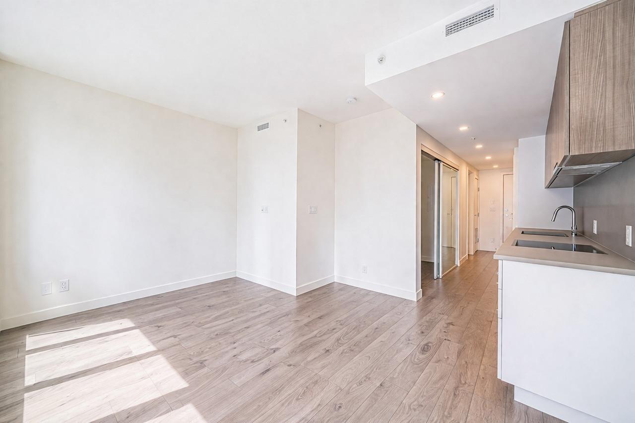 1806 13318 104 Avenue, Surrey, British Columbia  V3T 0R2 - Photo 6 - R3111696