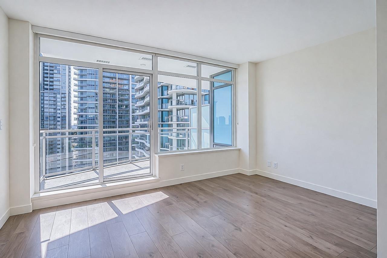 1806 13318 104 Avenue, Surrey, British Columbia  V3T 0R2 - Photo 4 - R3111696