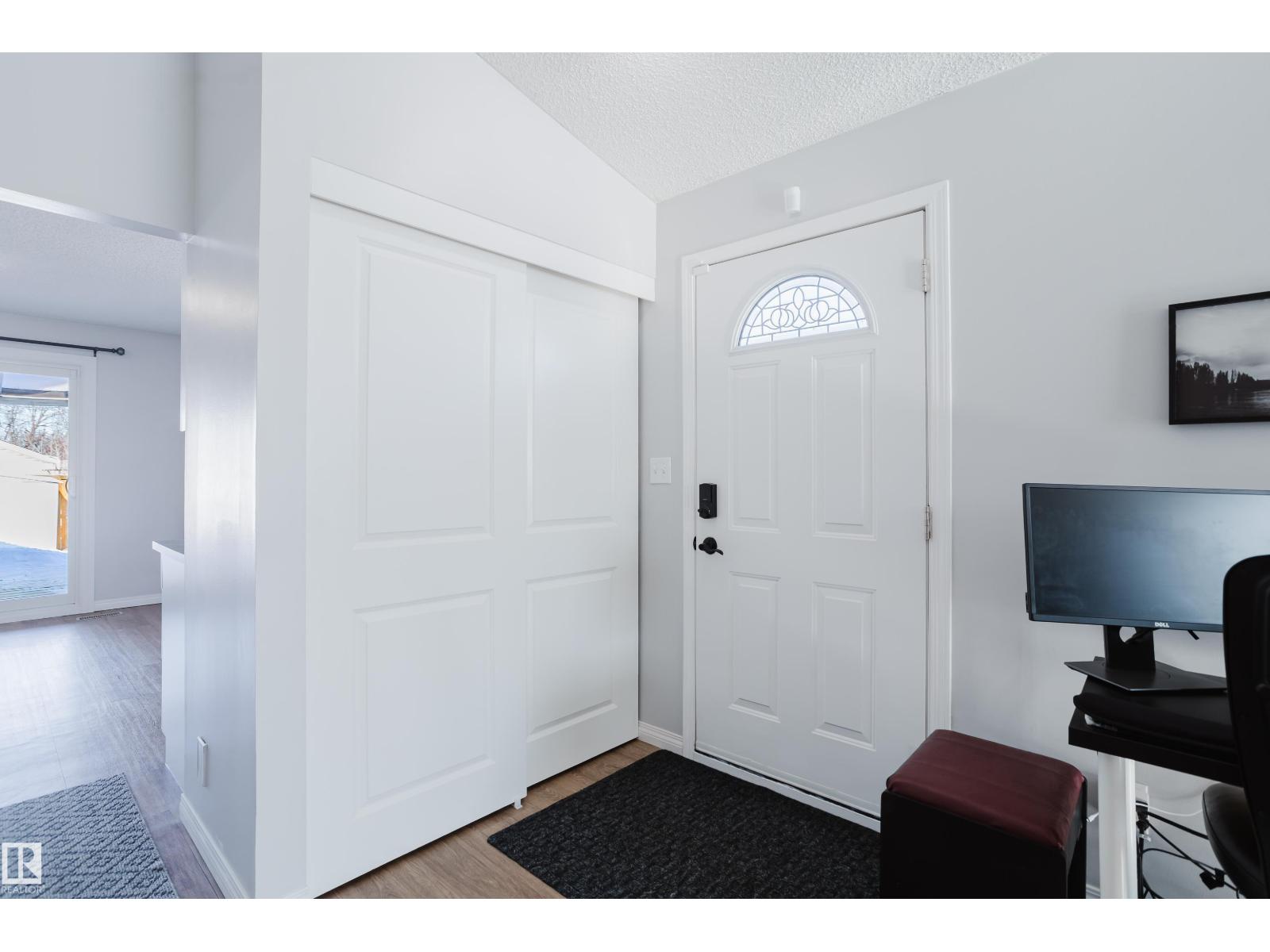 6 Kiniski Cr NW, Edmonton, Alberta  T6L 5A9 - Photo 8 - E4475018