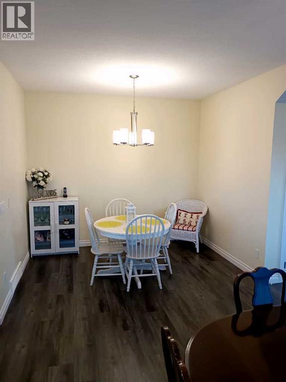 1100 Bayview Gardens SW, Airdrie, Alberta  T4B 5K4 - Photo 7 - A2279185