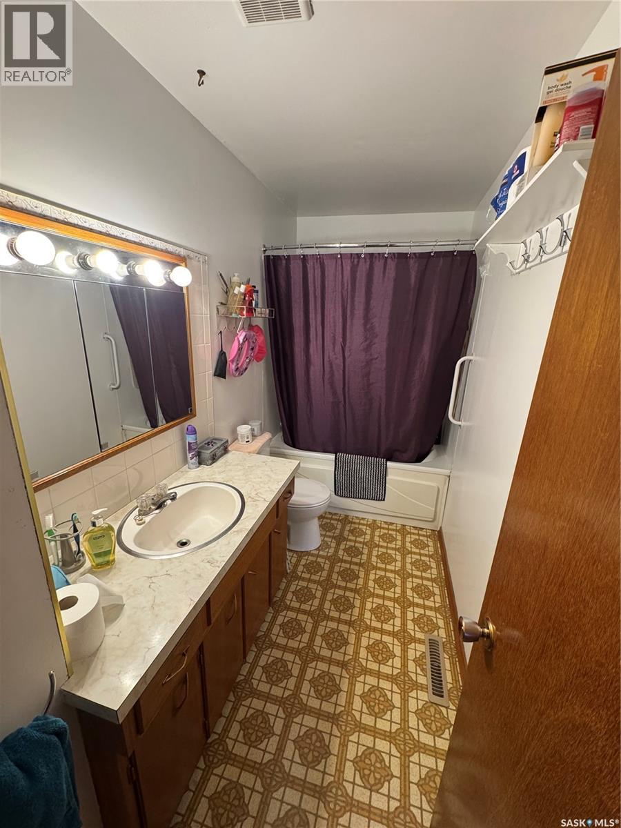 100 1st Avenue N, Spalding, Saskatchewan  S0K 4C0 - Photo 15 - SK018463