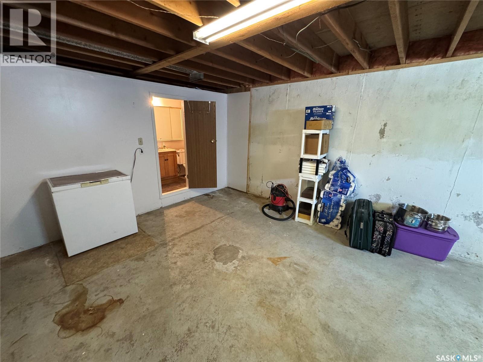 100 1st Avenue N, Spalding, Saskatchewan  S0K 4C0 - Photo 17 - SK018463