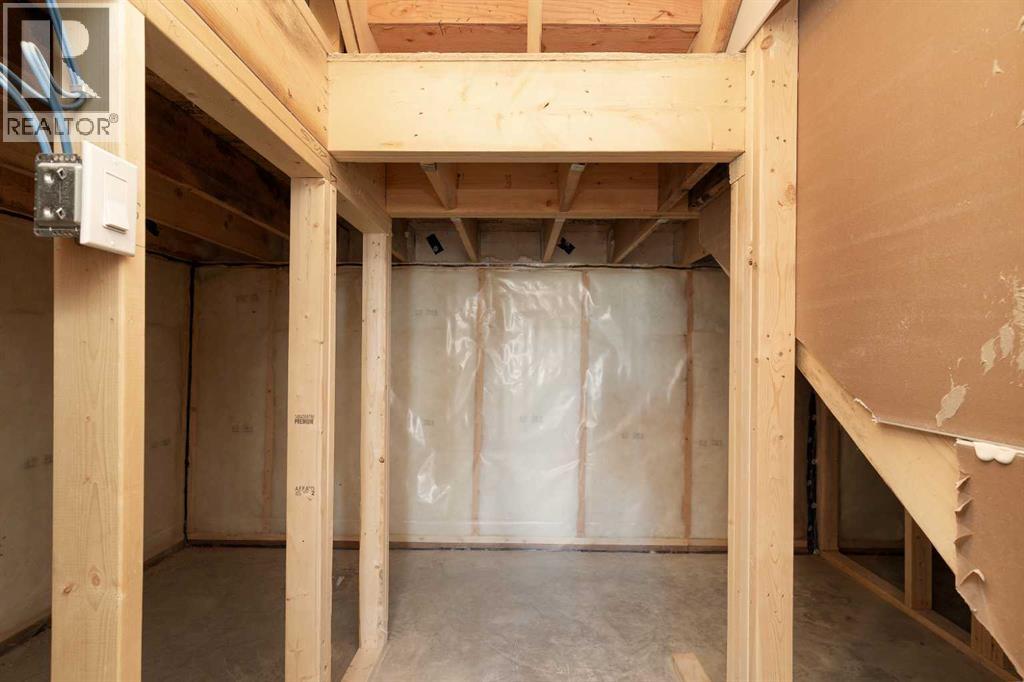 561 Malahat Green W, Lethbridge, Alberta  T1J 5H1 - Photo 30 - A2301347