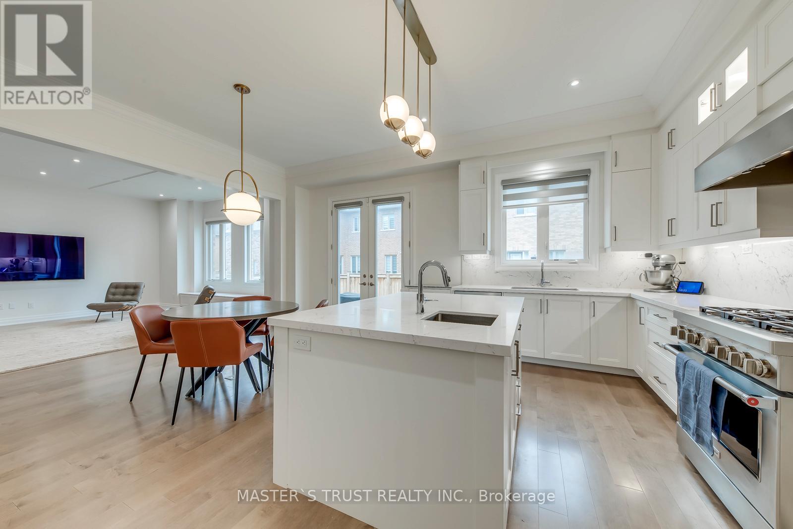 62 Merlin Street, Oakville, Ontario  L6H 0Z4 - Photo 16 - W13017724