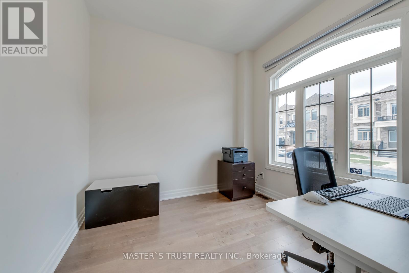 62 Merlin Street, Oakville, Ontario  L6H 0Z4 - Photo 4 - W13017724