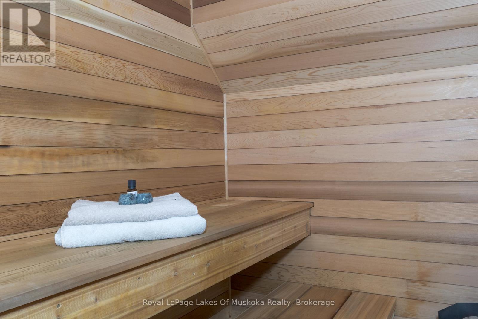 9 Daleman Drive, Bracebridge (Monck (Bracebridge)), Ontario  P1L 1A8 - Photo 32 - X12950554