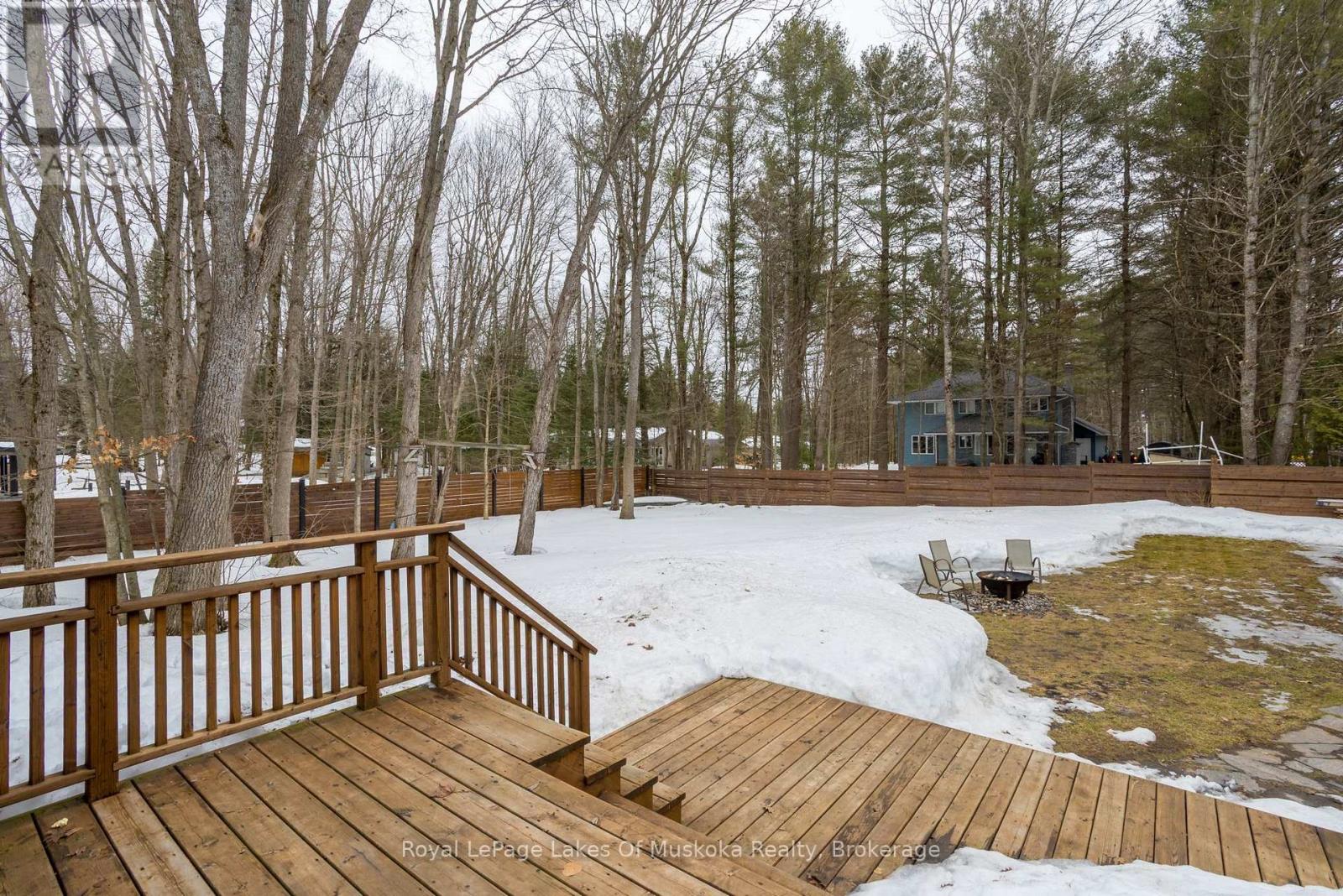 9 Daleman Drive, Bracebridge (Monck (Bracebridge)), Ontario  P1L 1A8 - Photo 36 - X12950554