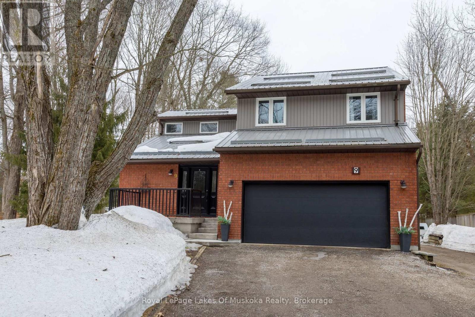 9 Daleman Drive, Bracebridge (Monck (Bracebridge)), Ontario  P1L 1A8 - Photo 6 - X12950554