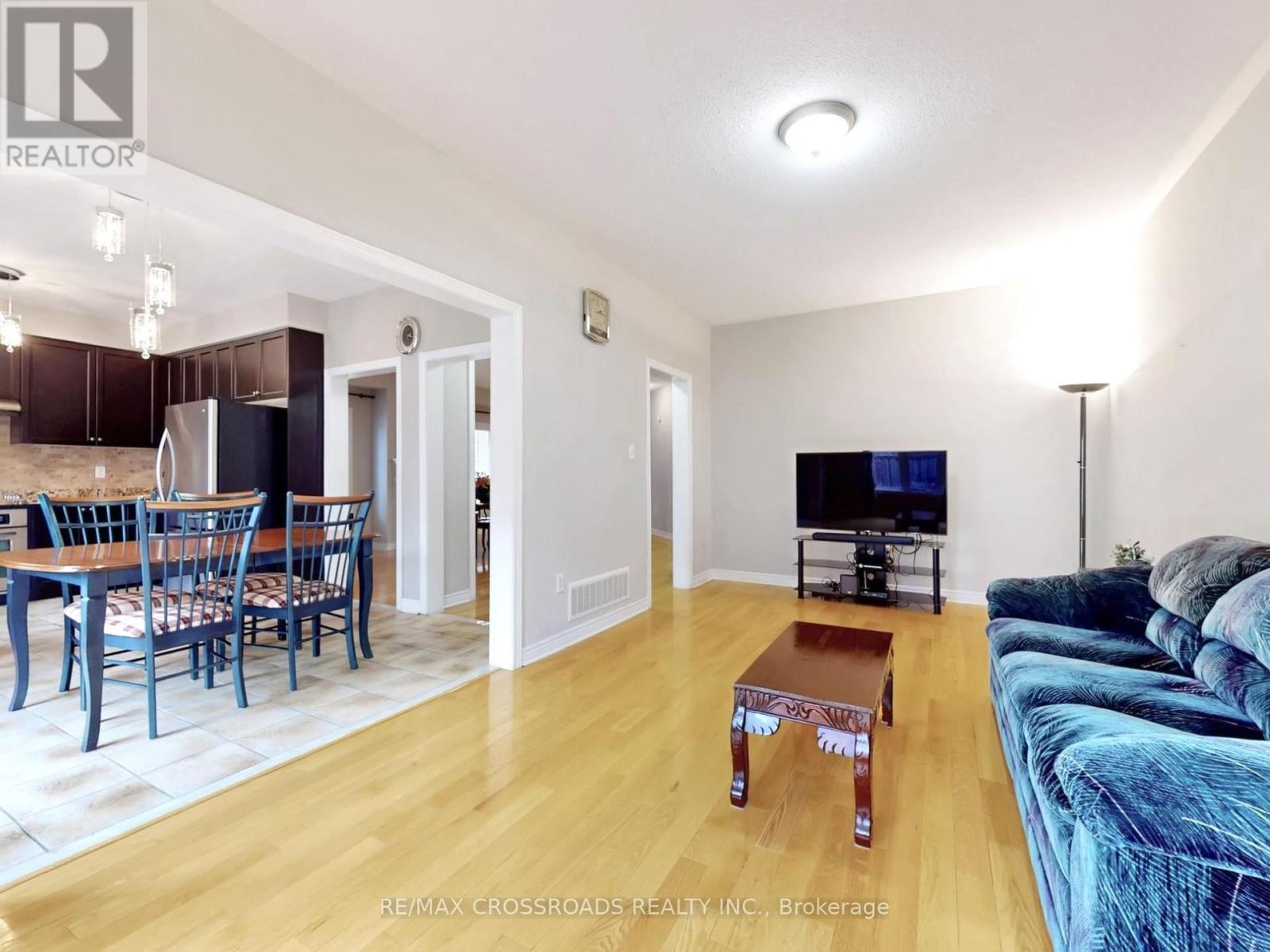 39 Pantano Drive, Vaughan, Ontario  L4J 0A9 - Photo 10 - N13005562