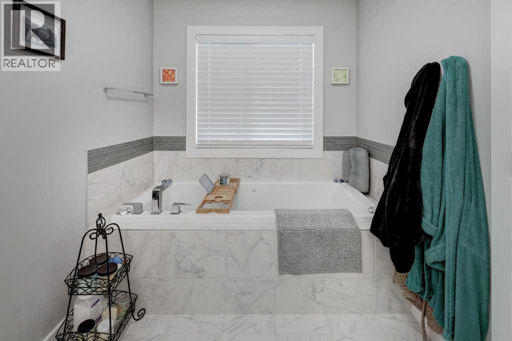 14 Coopersfield Park SW, Airdrie, Alberta  T4B 4K6 - Photo 25 - A2281529