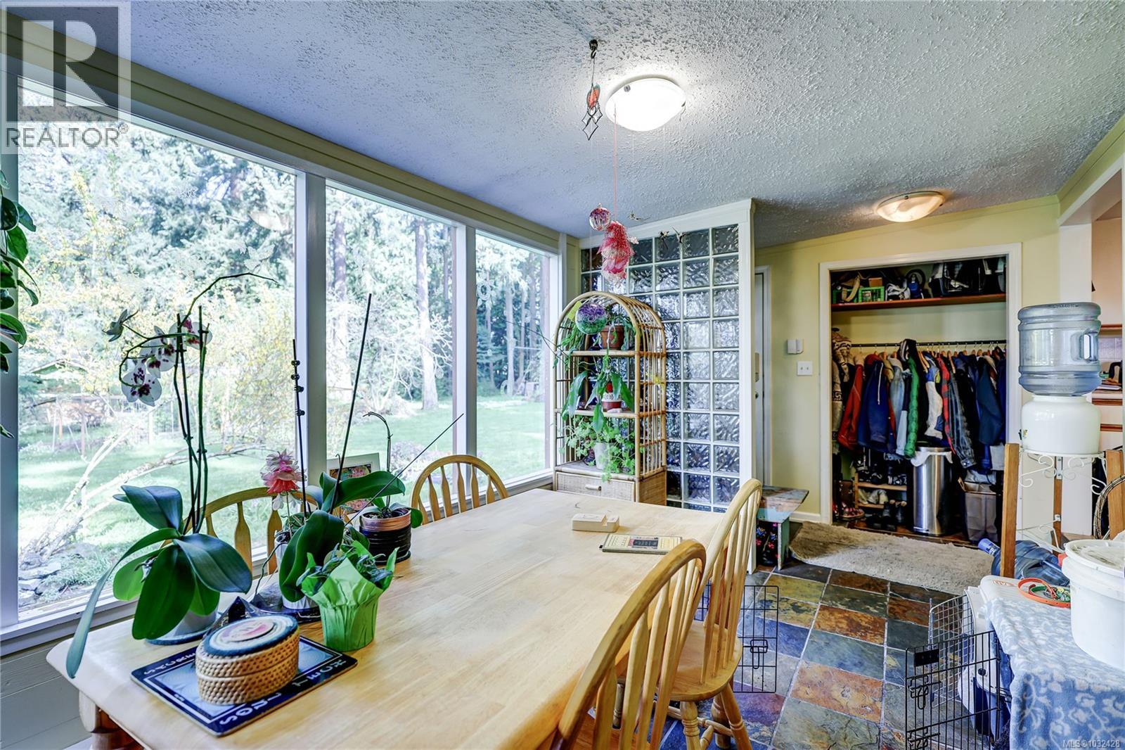 525 Pioneer Cres, Parksville, British Columbia  V9V 1V2 - Photo 8 - 1032428