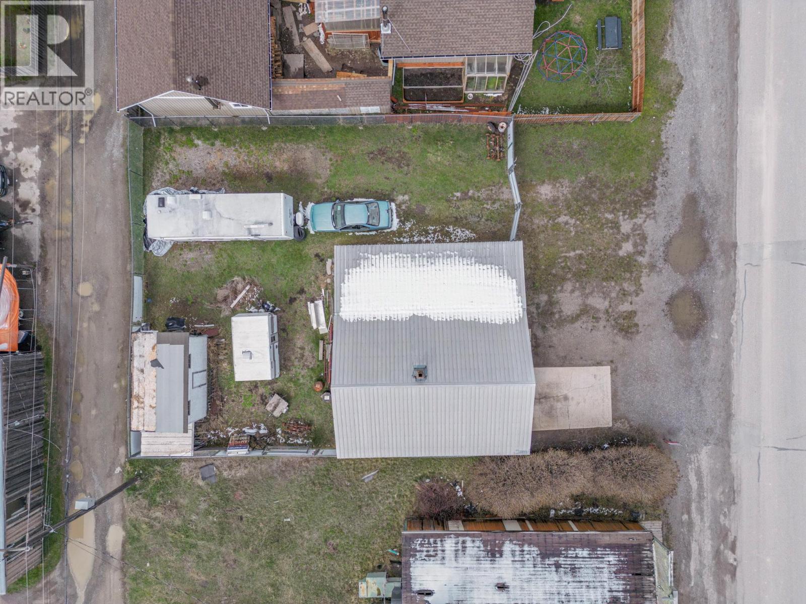 8917 Grainger Road, Canal Flats, British Columbia  V0B 1B0 - Photo 10 - 10383993