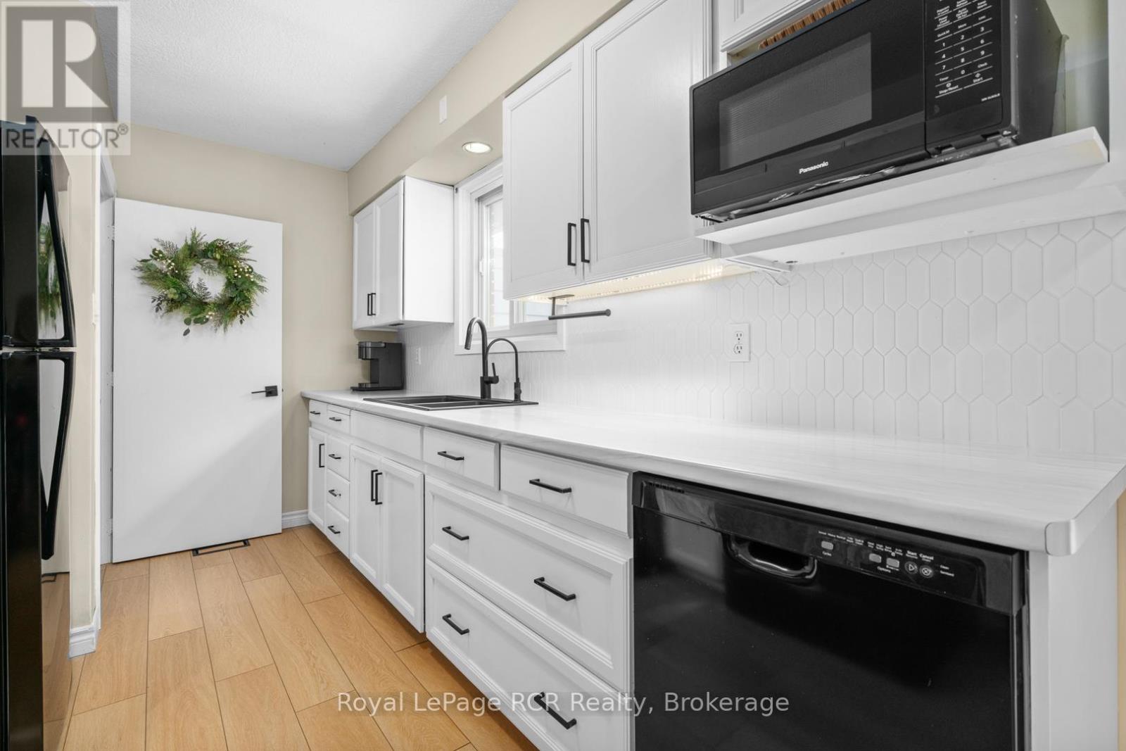 121 Helena Street, West Grey, Ontario  N0G 1C0 - Photo 15 - X13017722