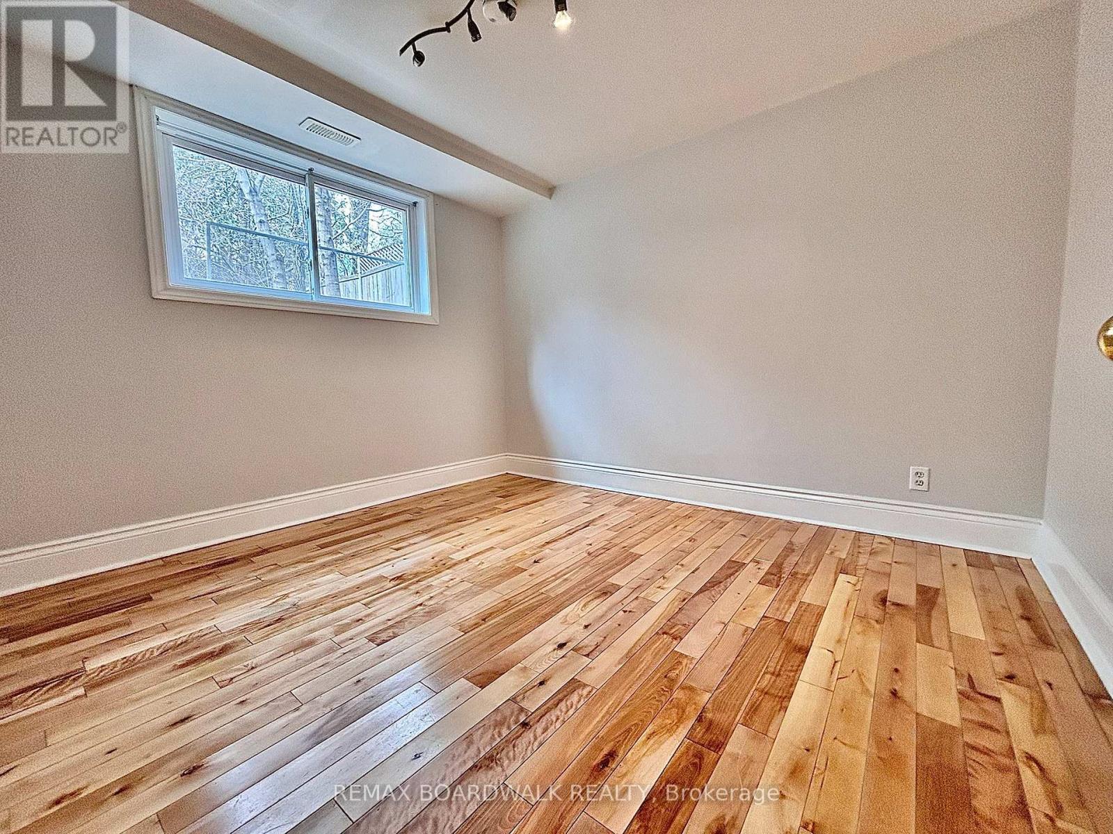 379 St Denis Street, Ottawa, Ontario  K1L 5H8 - Photo 13 - X13017734