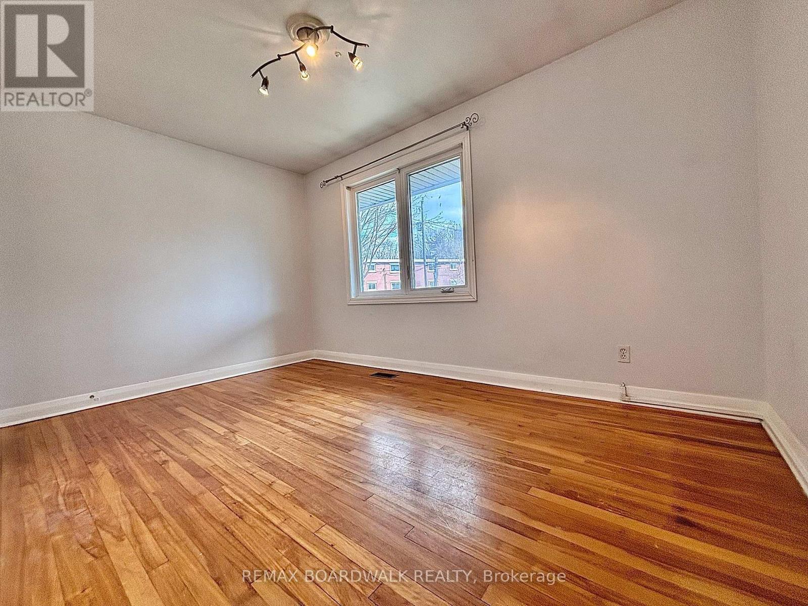 379 St Denis Street, Ottawa, Ontario  K1L 5H8 - Photo 8 - X13017734