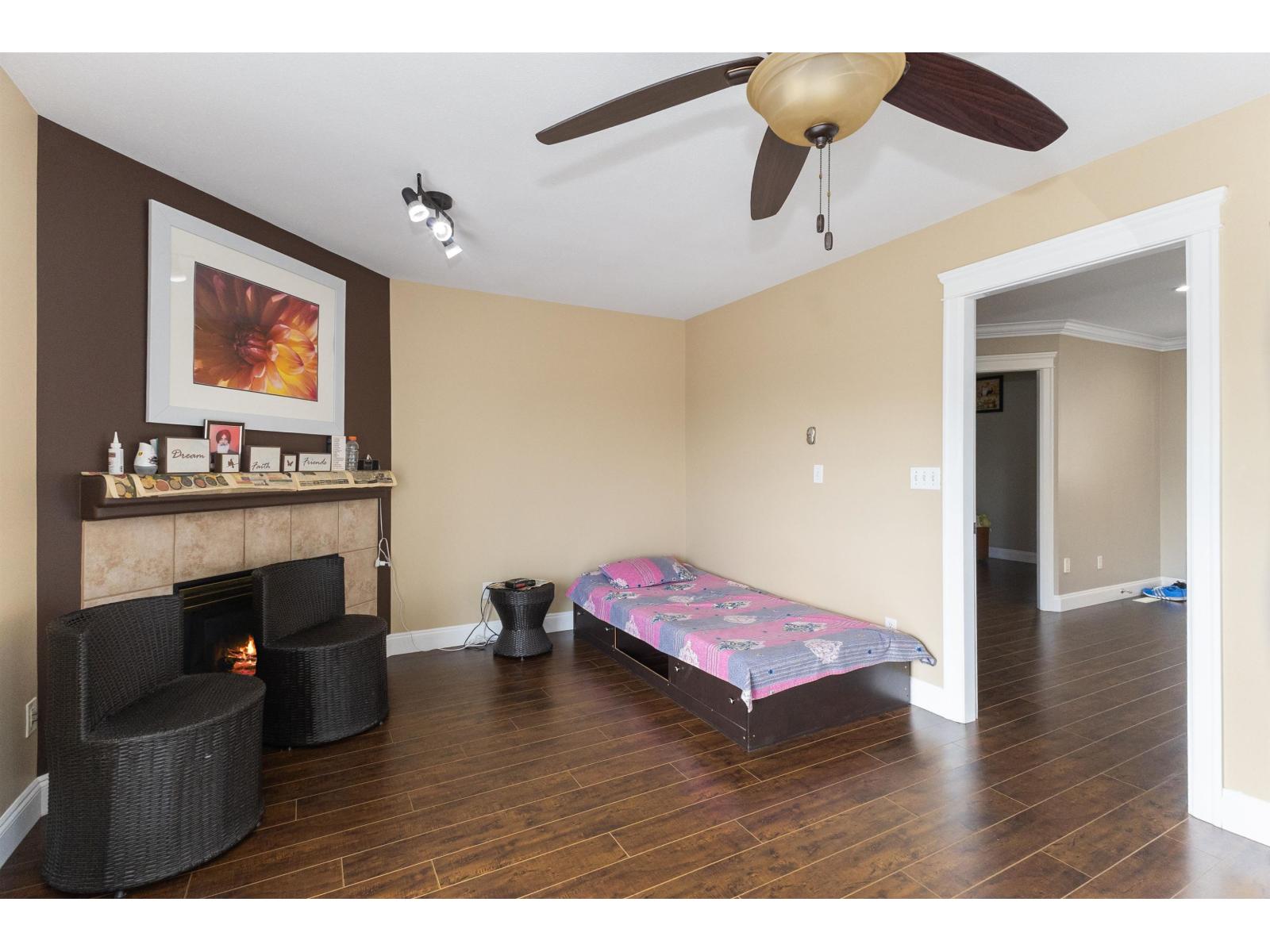 3345 Siskin Drive, Abbotsford, British Columbia  V2T 6T4 - Photo 7 - R3107806