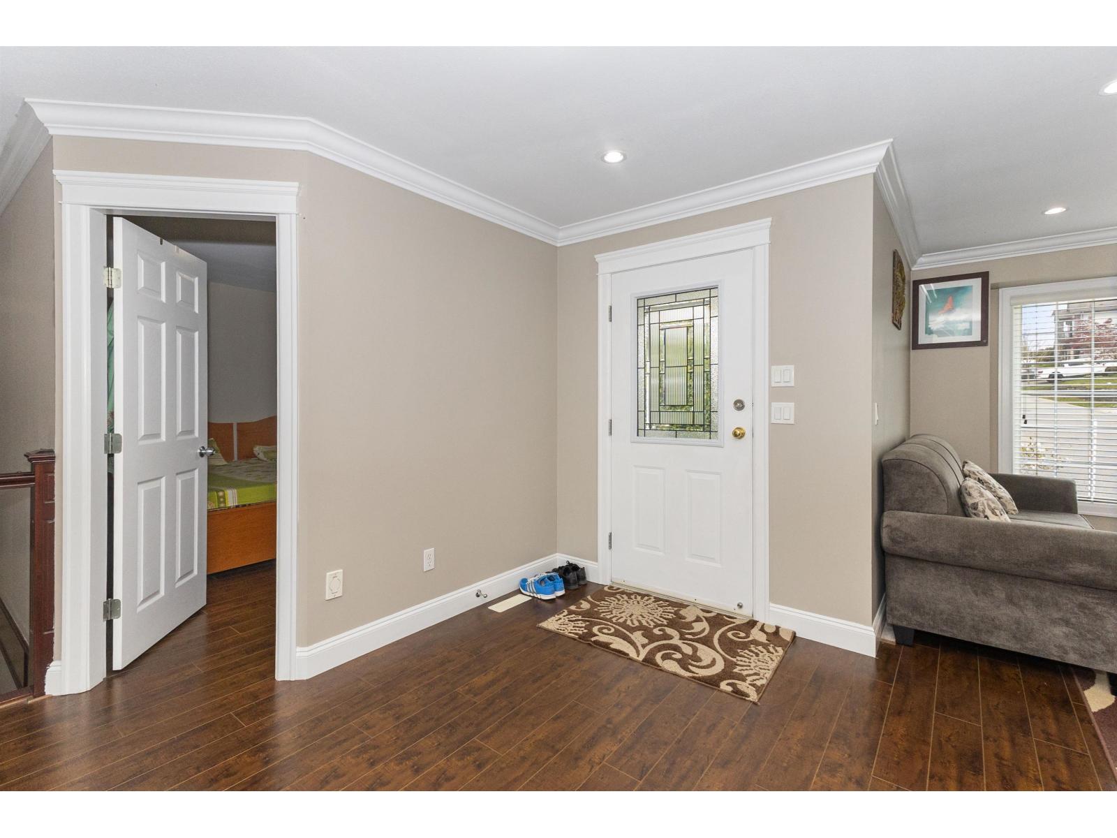 3345 Siskin Drive, Abbotsford, British Columbia  V2T 6T4 - Photo 6 - R3107806