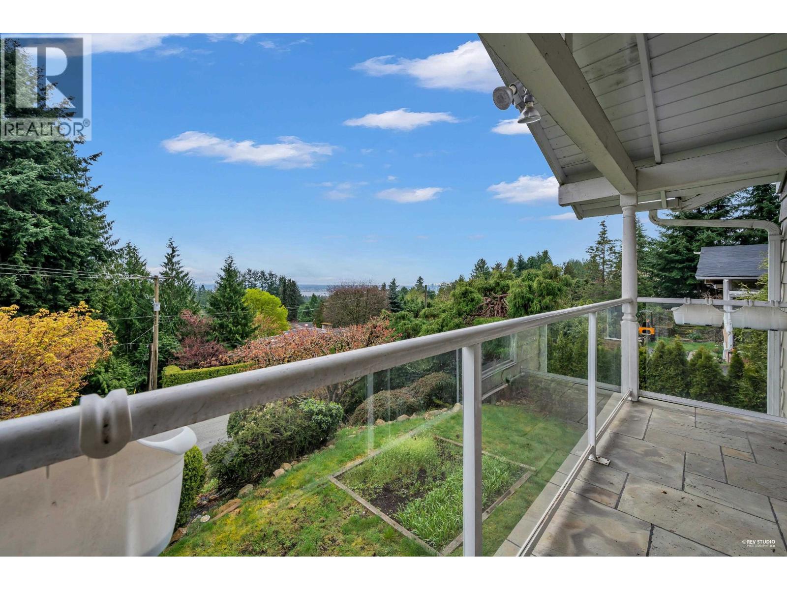 675 St. Andrews Road, West Vancouver, British Columbia  V7S 1V5 - Photo 5 - R3112717
