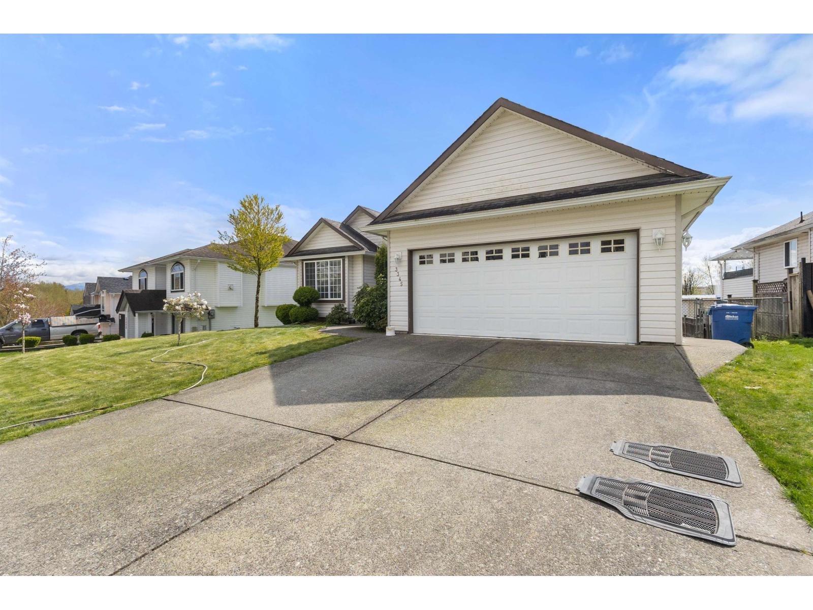 3345 Siskin Drive, Abbotsford, British Columbia  V2T 6T4 - Photo 34 - R3107806