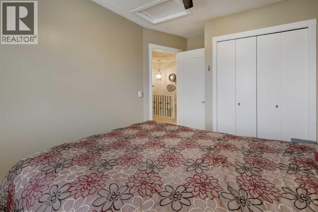 19 Riverstone Crescent Se, Calgary, Alberta  T2C 4A4 - Photo 25 - A2301777