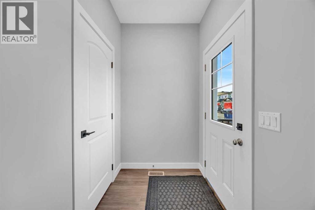 17 Hotchkiss Garden SE, Calgary, Alberta  T3S 0T7 - Photo 4 - A2302831