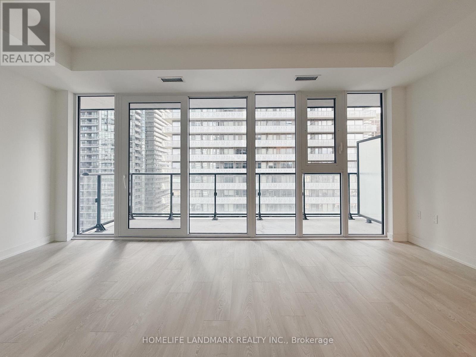 2211 - 634 Church Street, Toronto, Ontario  M4Y 2G3 - Photo 2 - C13017728